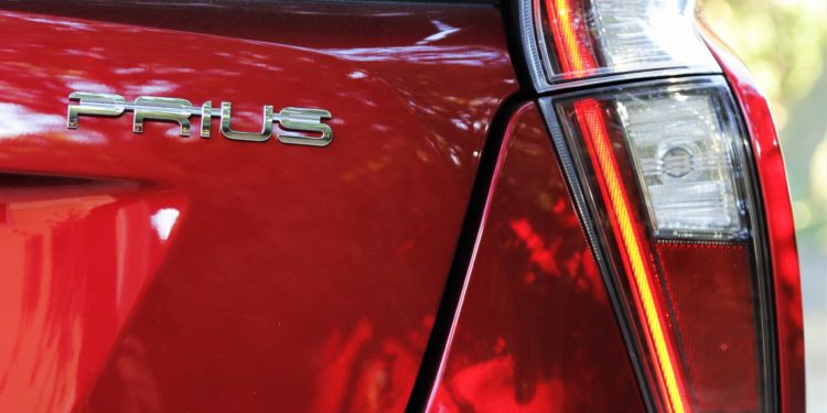 Toyota Prius 1.8 HSD: A nave ecológica! 49