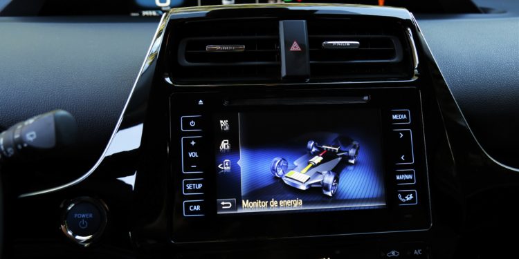 Toyota Prius 1.8 HSD: A nave ecológica! 31