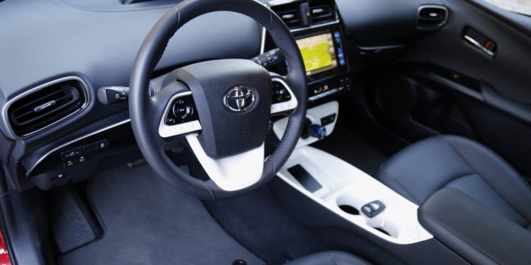 Toyota Prius 1.8 HSD: A nave ecológica! 16