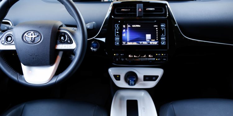 Toyota Prius 1.8 HSD: A nave ecológica! 15