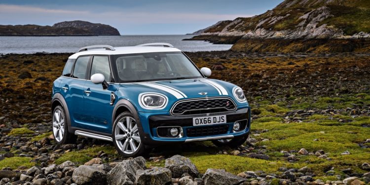 Mini Countryman Coupé em cima da mesa! 17