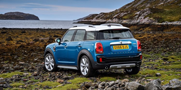 Mini Countryman Coupé em cima da mesa! 18