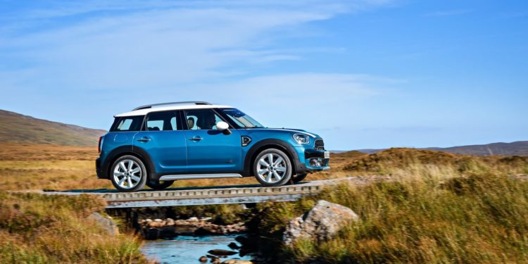 Mini Countryman Coupé em cima da mesa! 15