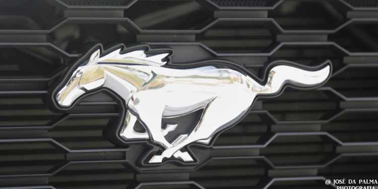 Ford Mustang 2.3 Ecoboost: O ícone Americano! 76