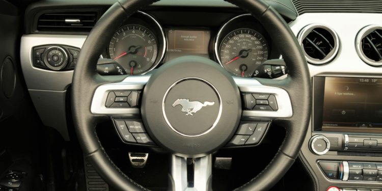 Ford Mustang 2.3 Ecoboost: O ícone Americano! 68
