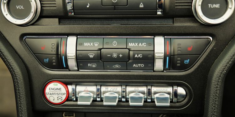 Ford Mustang 2.3 Ecoboost: O ícone Americano! 65