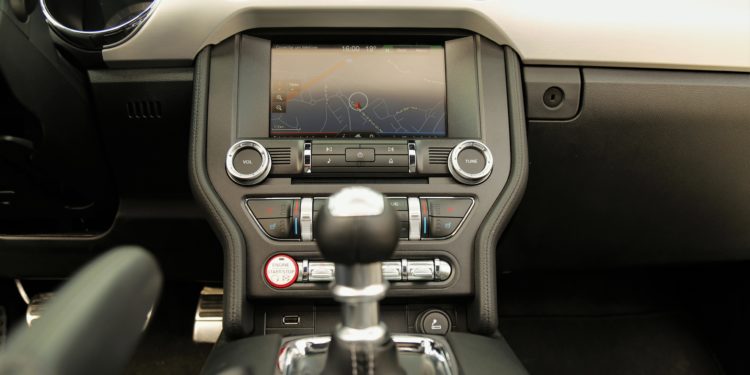 Ford Mustang 2.3 Ecoboost: O ícone Americano! 62