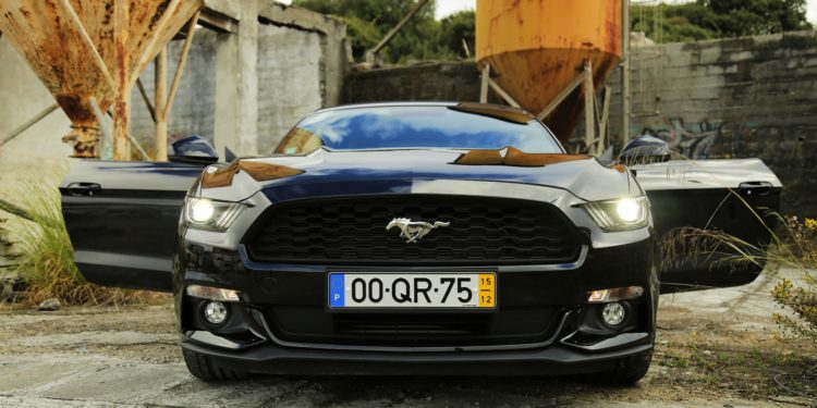 Ford Mustang 2.3 Ecoboost: O ícone Americano! 59