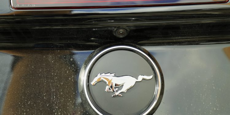 Ford Mustang 2.3 Ecoboost: O ícone Americano! 55