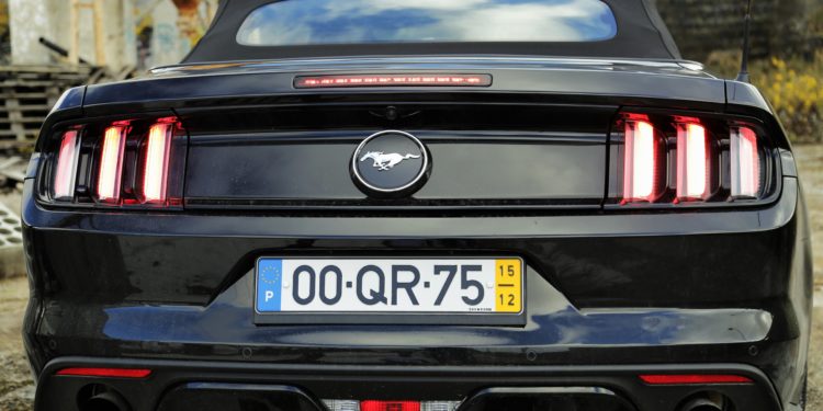 Ford Mustang 2.3 Ecoboost: O ícone Americano! 51