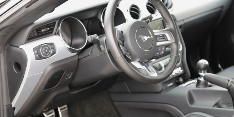 Ford Mustang 2.3 Ecoboost: O ícone Americano! 71