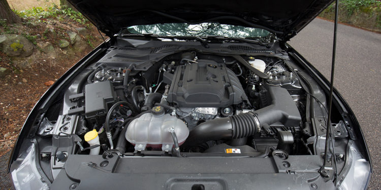 Ford Mustang 2.3 Ecoboost: O ícone Americano! 26