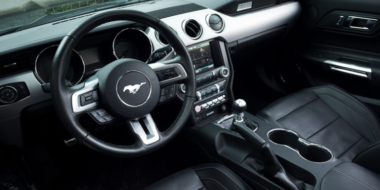 Ford Mustang 2.3 Ecoboost: O ícone Americano! 23