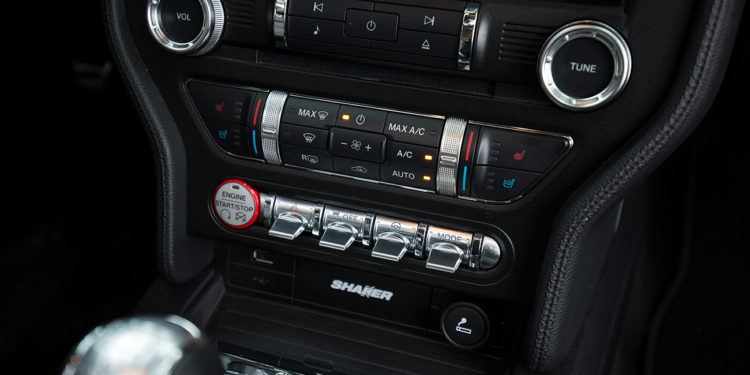 Ford Mustang 2.3 Ecoboost: O ícone Americano! 17