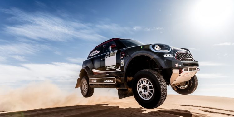 Mini JCW Dakar com motor BMW de 6 cilindros! 27