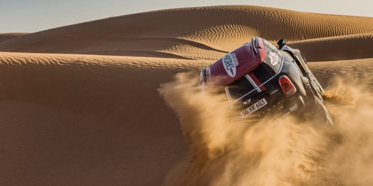 Mini JCW Dakar com motor BMW de 6 cilindros! 47