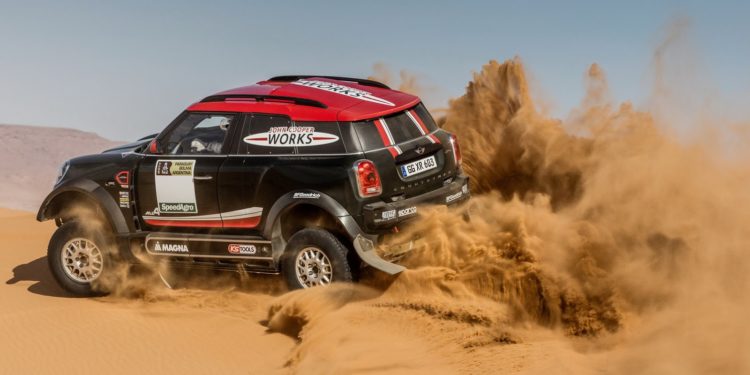 Mini JCW Dakar com motor BMW de 6 cilindros! 49