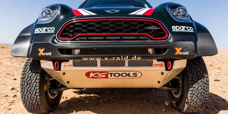 Mini JCW Dakar com motor BMW de 6 cilindros! 53