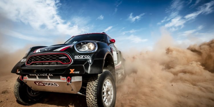 Mini JCW Dakar com motor BMW de 6 cilindros! 31