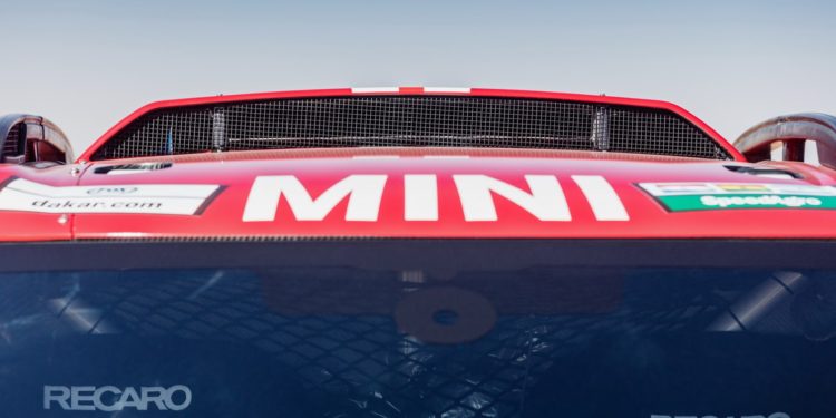 Mini JCW Dakar com motor BMW de 6 cilindros! 58