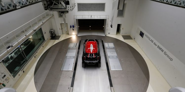 Mini JCW Dakar com motor BMW de 6 cilindros! 16