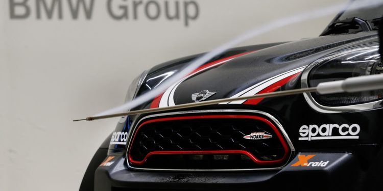 Mini JCW Dakar com motor BMW de 6 cilindros! 14