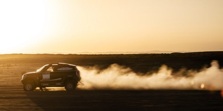 Mini JCW Dakar com motor BMW de 6 cilindros! 33