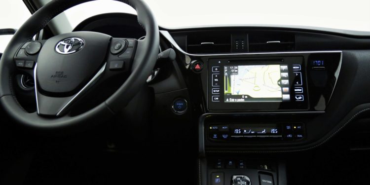 Toyota Auris Hybrid Touring: O sabor da tranquilidade! 32