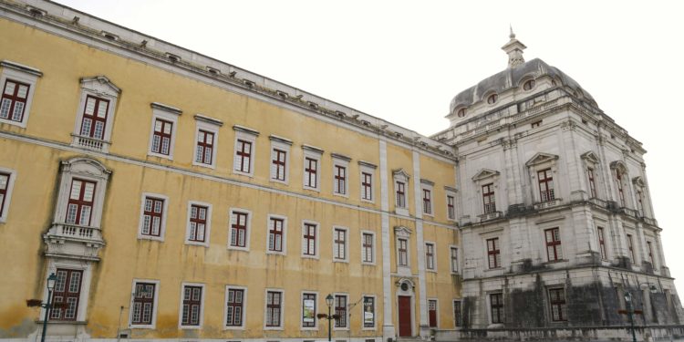 Alfa Romeo Giulia 2.2 JTDM: Esculpido pelo Divino! 25