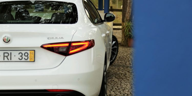 Alfa Romeo Giulia 2.2 JTDM: Esculpido pelo Divino! 51