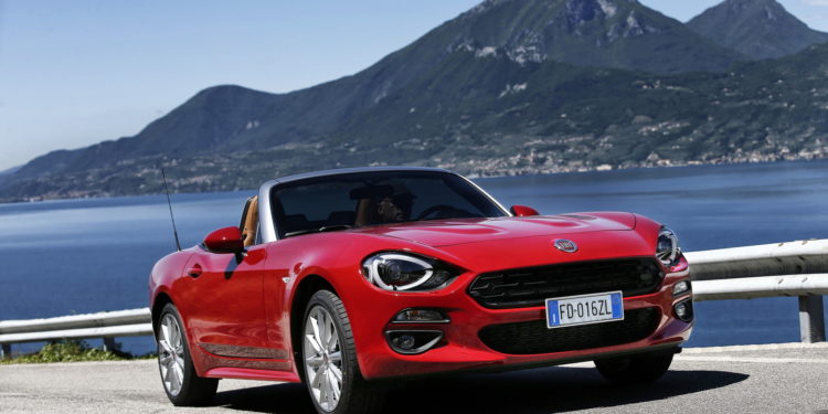 FIAT 124 Spider celebra 50 anos: Conheça a história! 45