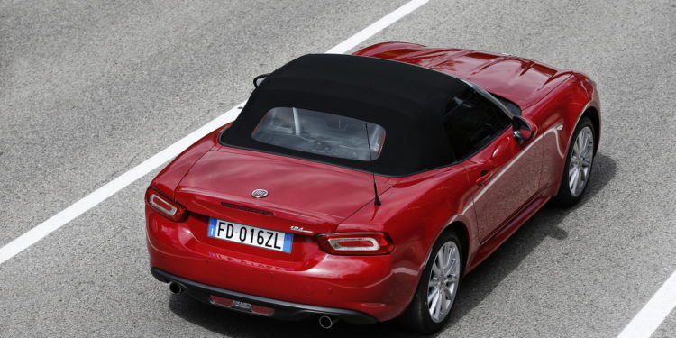 FIAT 124 Spider celebra 50 anos: Conheça a história! 43