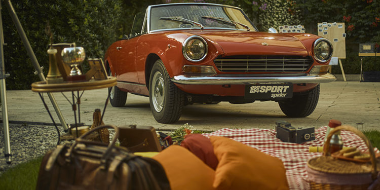 FIAT 124 Spider celebra 50 anos: Conheça a história! 18