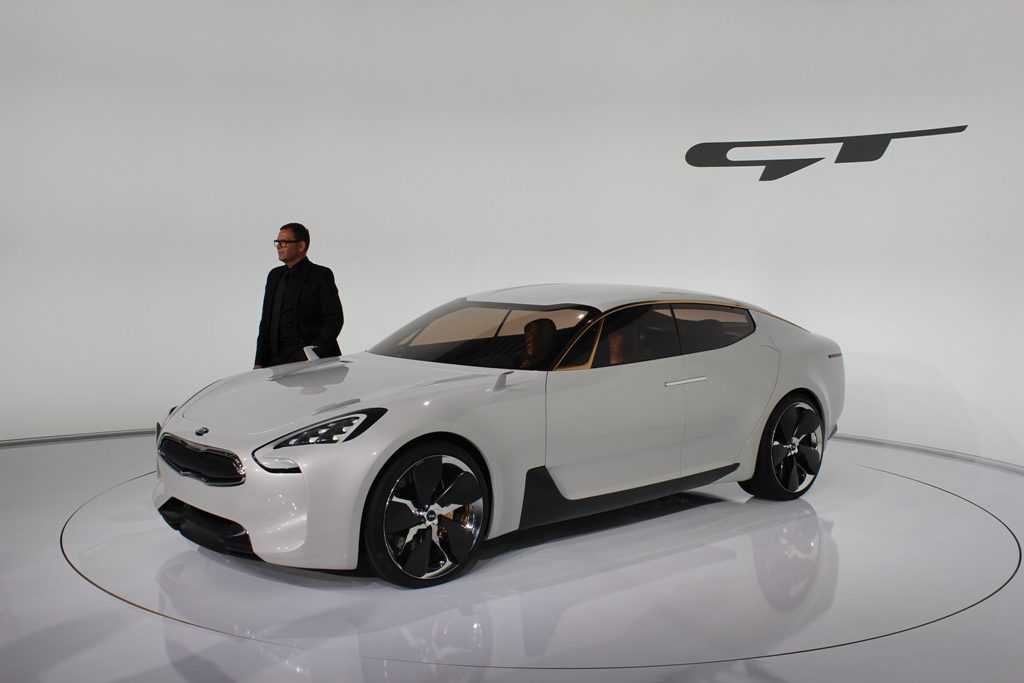 KIA revela a silhueta do novo GT! 14