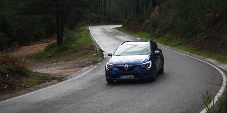 Renault Mégane Sport Tourer GT 205 EDC: Vida em modo "Sport". 48