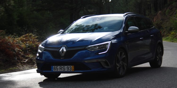 Renault Mégane Sport Tourer GT 205 EDC: Vida em modo "Sport". 40