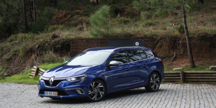 Renault Mégane Sport Tourer GT 205 EDC: Vida em modo "Sport". 38