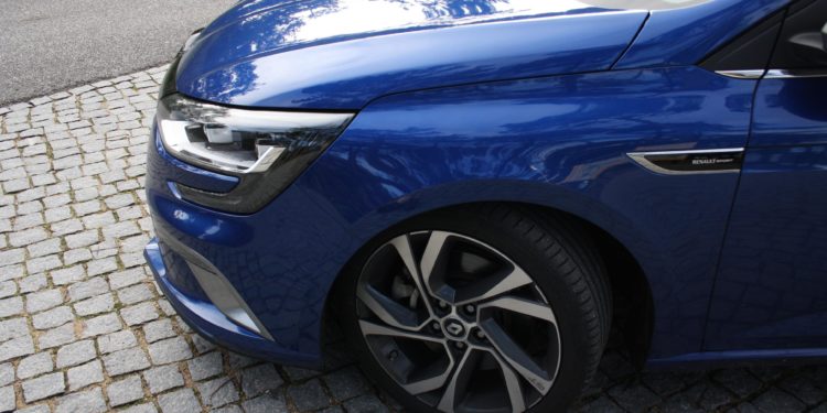 Renault Mégane Sport Tourer GT 205 EDC: Vida em modo "Sport". 37