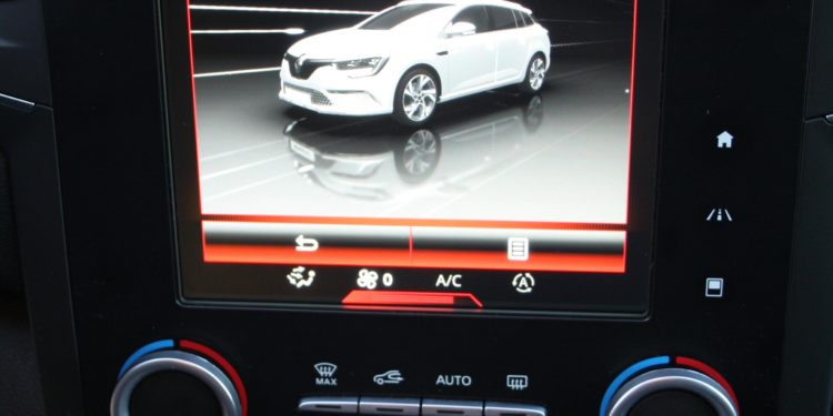 Renault Mégane Sport Tourer GT 205 EDC: Vida em modo "Sport". 72