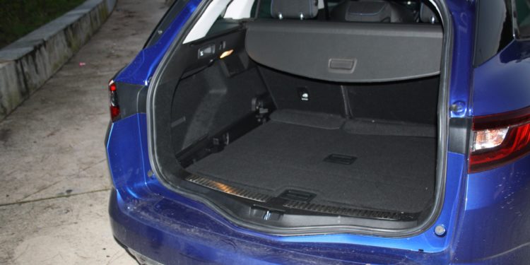 Renault Mégane Sport Tourer GT 205 EDC: Vida em modo "Sport". 52