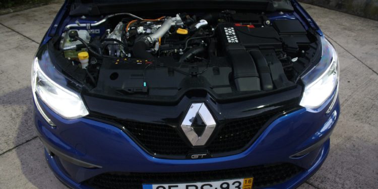 Renault Mégane Sport Tourer GT 205 EDC: Vida em modo "Sport". 51