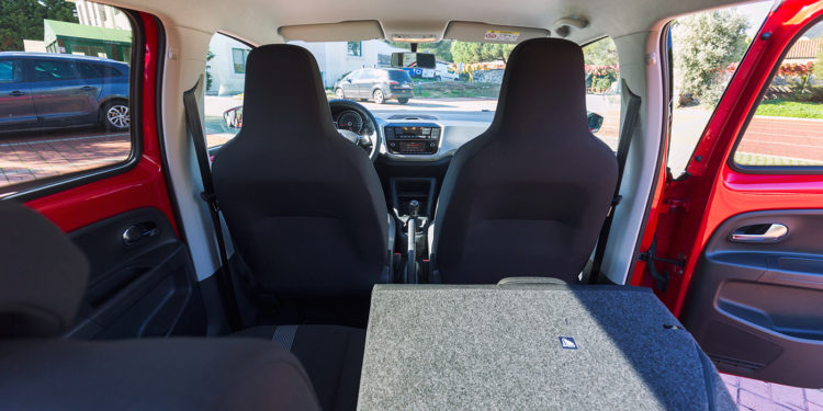 Volkswagen Up 1.0 MPI High Up: Mais e mais! 19