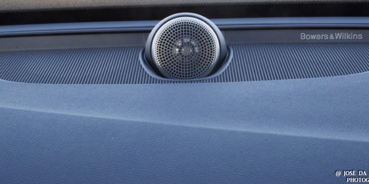 Tesla contrata responsável de interiores da Volvo! 22