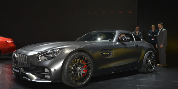 Mercedes AMG-GT recebe "facelift" e novas versões em Detroit. 13