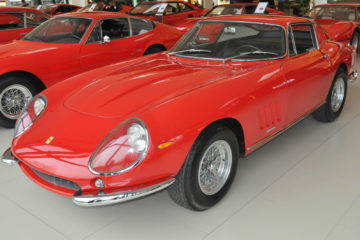 Este Ferrari 275 GTB/4 de 1968 está à venda no Standvirtual! 13