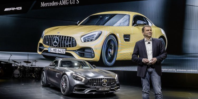 Mercedes AMG-GT recebe "facelift" e novas versões em Detroit. 23