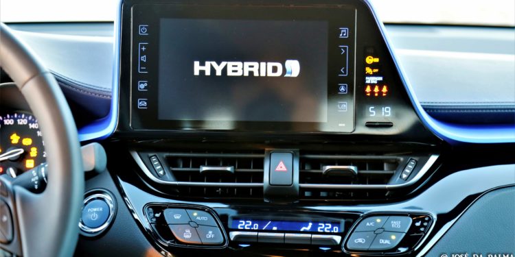 Toyota C-HR Hybrid: A lufada de ar fresco! 43