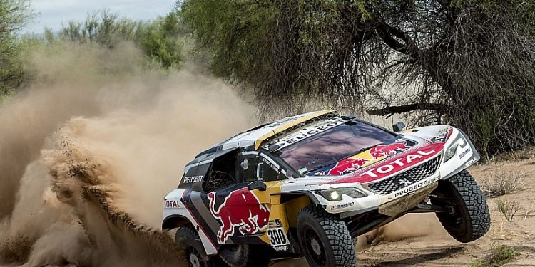 PEUGEOT volta a ganhar o DAKAR! 38