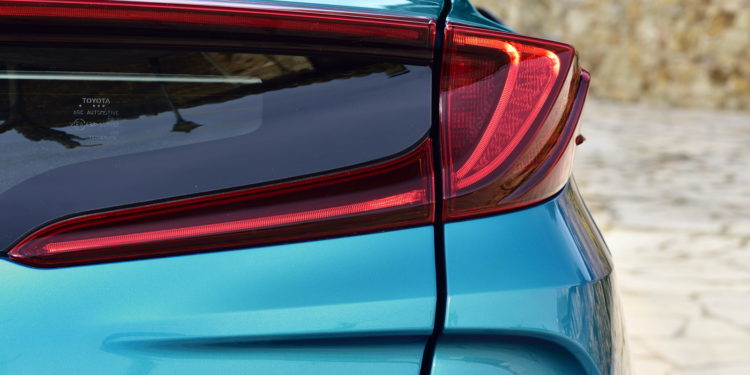 Toyota revela novo Prius Plug-in Hybrid para a Europa! 53