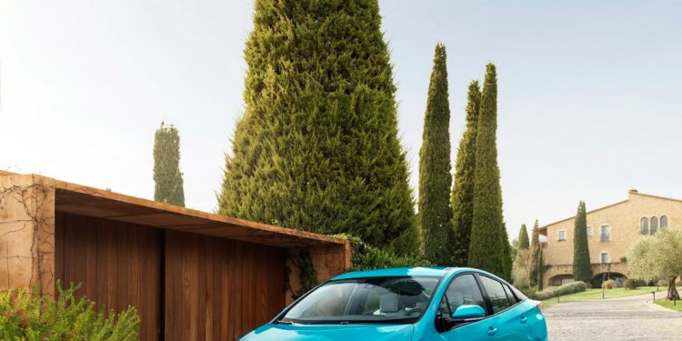 Toyota revela novo Prius Plug-in Hybrid para a Europa! 24